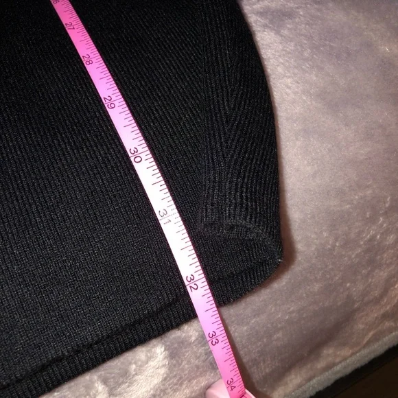 Elegant Black Women's Dress - Picture 13 of 15